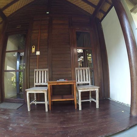 Drupadi Bungalows ギリ・トラワンガン エクステリア 写真