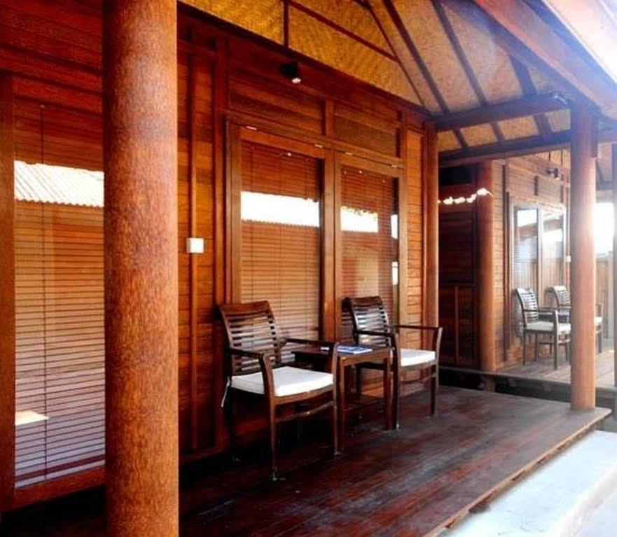 Drupadi Bungalows ギリ・トラワンガン エクステリア 写真