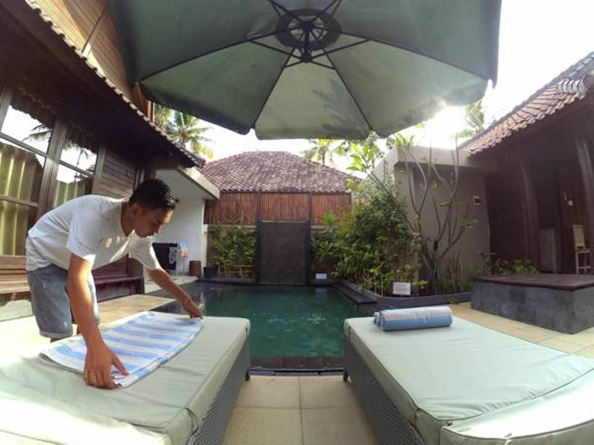 Drupadi Bungalows ギリ・トラワンガン エクステリア 写真