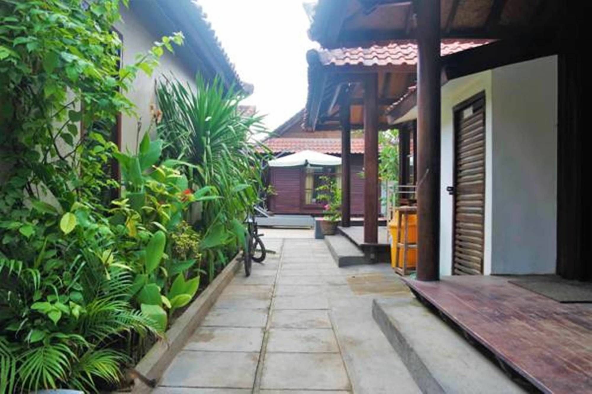 Drupadi Bungalows ギリ・トラワンガン エクステリア 写真