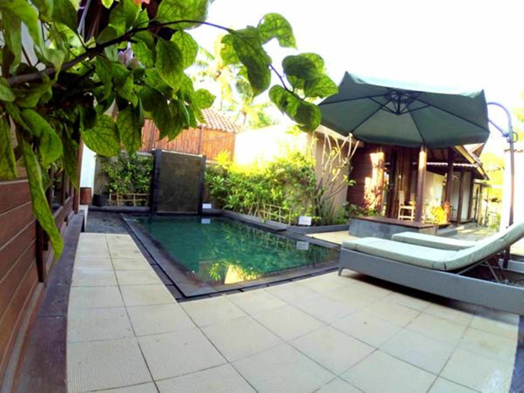 Drupadi Bungalows ギリ・トラワンガン エクステリア 写真